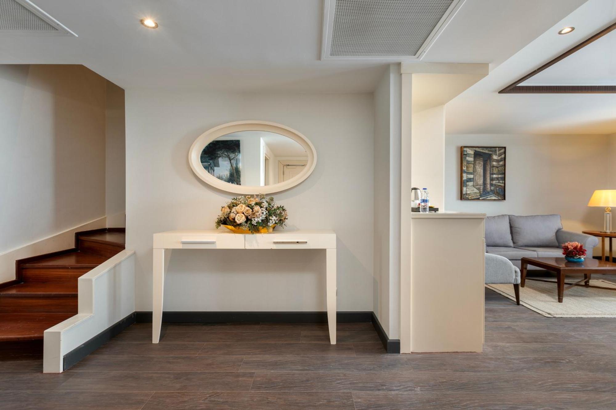 Miracle Istanbul Asia Airport Hotel & Spa Εξωτερικό φωτογραφία A suite at the hotel